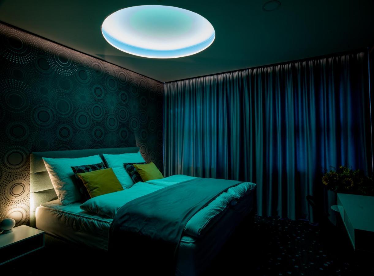 Rooftop Planet Prague Hotel Esterno foto