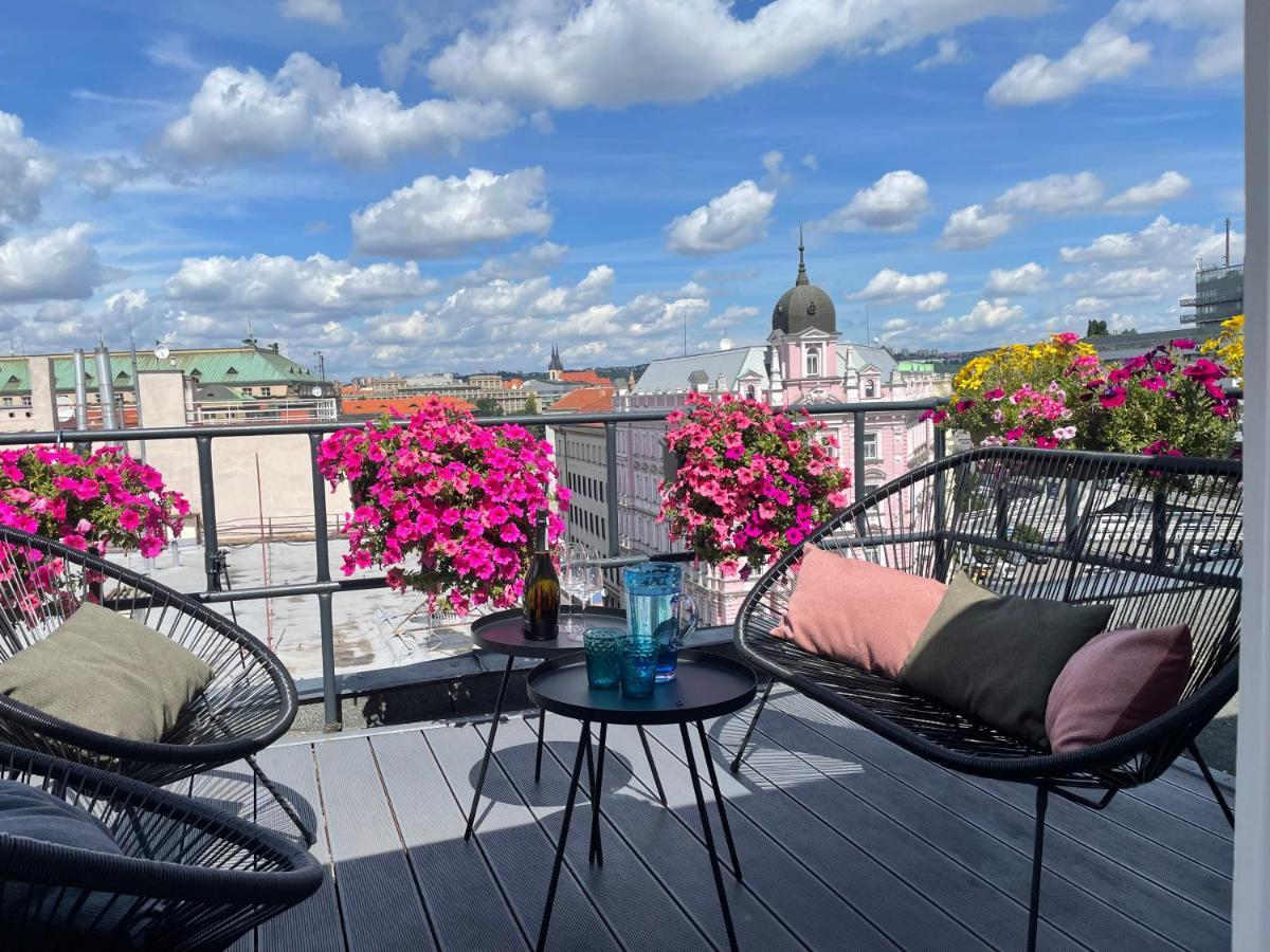 Rooftop Planet Prague Hotel Esterno foto