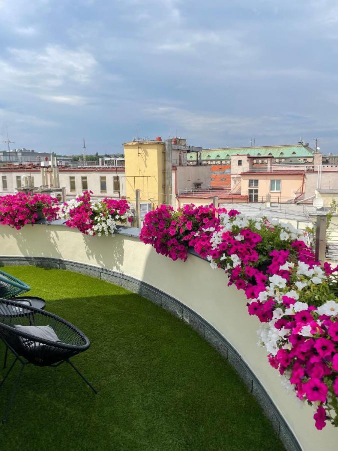 Rooftop Planet Prague Hotel Esterno foto