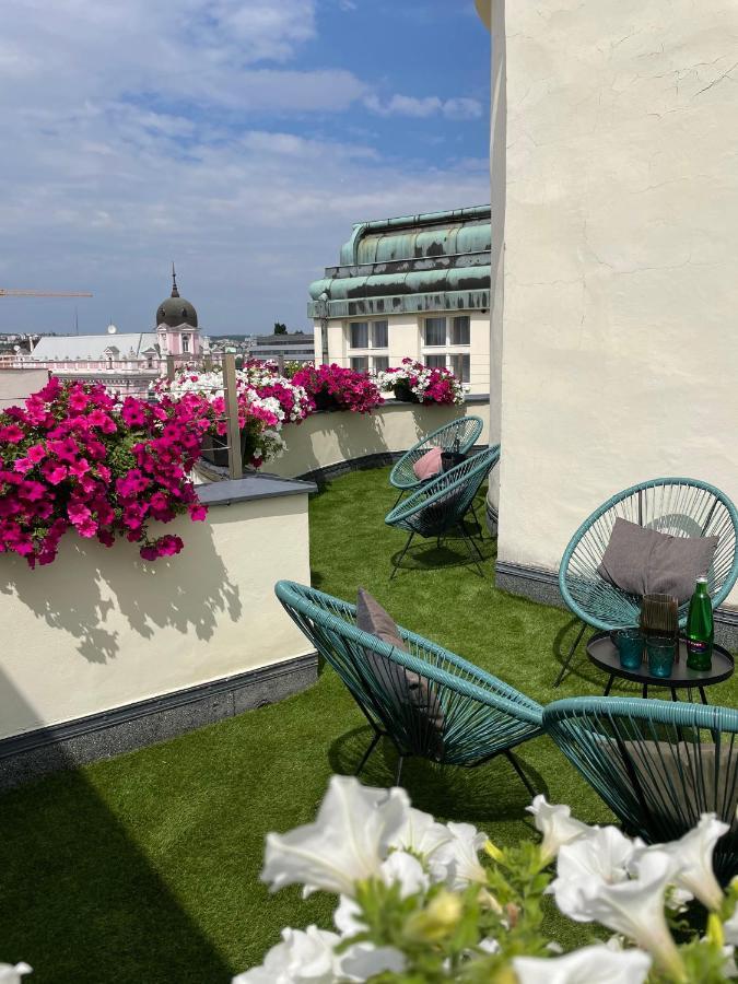 Rooftop Planet Prague Hotel Esterno foto